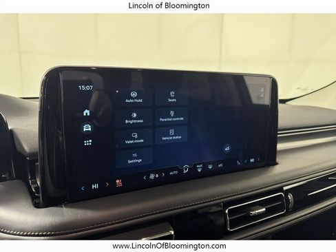 New 2026 Lincoln Aviator AWD w/ Jet Appearance Package image 40