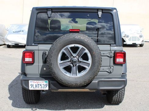 Used 2020 Jeep Wrangler Sport AWD/4WD image 5