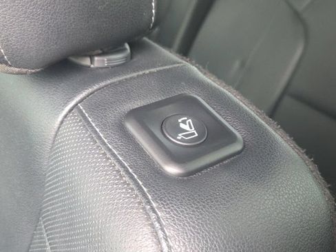 Used 2022 Kia Telluride EX w/ EX Premium Package AWD/4WD image 17