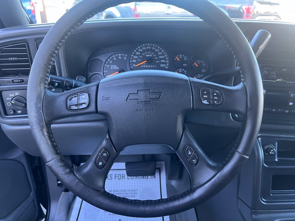 Used 2006 Chevrolet Silverado 1500 LT w/ Light Duty Power Package AWD/4WD image 17