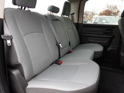 Used 2023 RAM 1500 Express w/ Wheel & Sound Group image 27