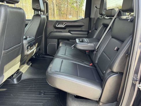 Used 2022 Chevrolet Silverado 1500 LTZ image 17