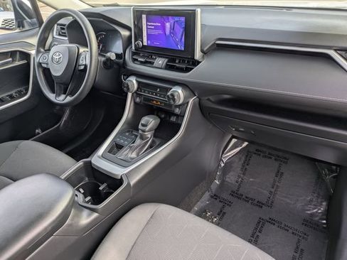 Used 2024 Toyota RAV4 XLE image 32