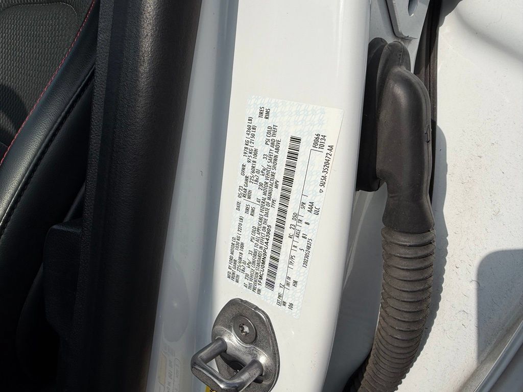 Used 2023 Ford Escape ST-Line w/ Tech Pack #1 FWD image 35