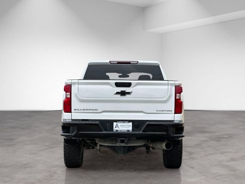 Used 2023 Chevrolet Silverado 2500 Custom w/ Custom Value Package AWD/4WD image 5