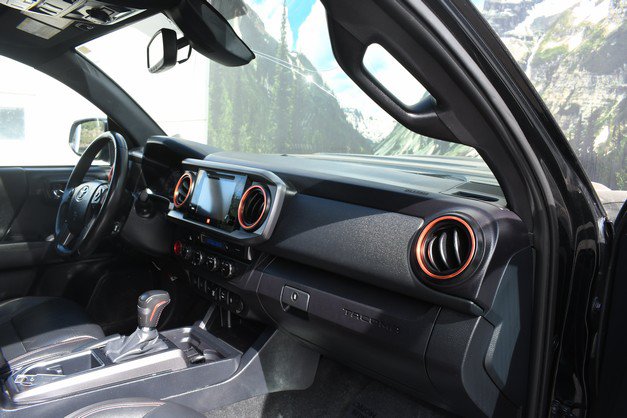 Used 2019 Toyota Tacoma TRD Pro AWD/4WD image 25