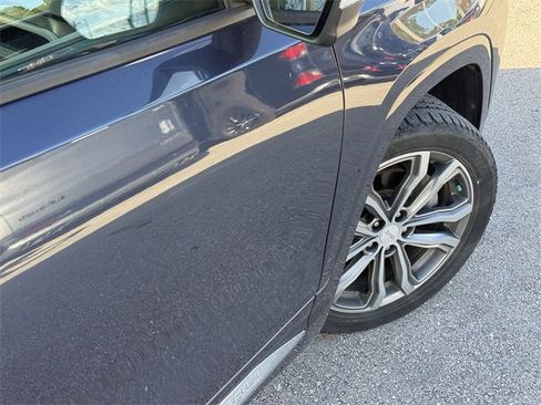 Used 2018 GMC Terrain Denali w/ Advanced Safety Package image 9