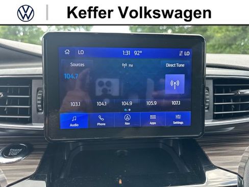 Used 2023 Ford Explorer Limited AWD/4WD image 22