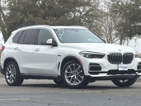 Used 2023 BMW X5 xDrive45e w/ Climate Comfort Package image 2