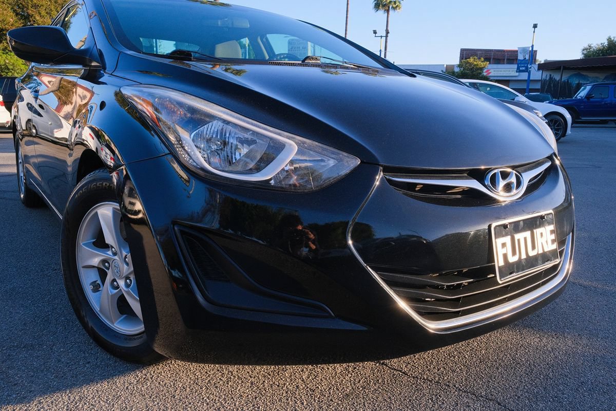 Used 2015 Hyundai Elantra SE FWD image 7