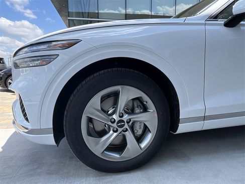 Used 2026 Genesis GV70 2.5T image 18