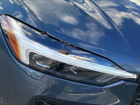 Certified 2023 Volvo XC60 B5 Plus w/ Climate Package image 25