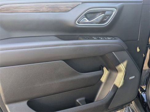 Used 2021 Chevrolet Tahoe LT image 13