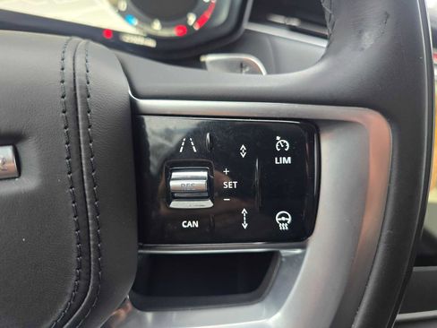 Used 2024 Land Rover Range Rover Long Wheelbase SE image 33