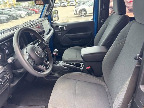 Used 2024 Jeep Wrangler Sport S image 15