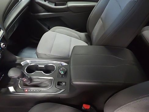 Used 2023 Chevrolet Traverse LT image 27