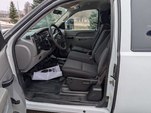 Used 2013 Chevrolet Silverado 2500 W/T w/ Snow Plow Prep Package image 14