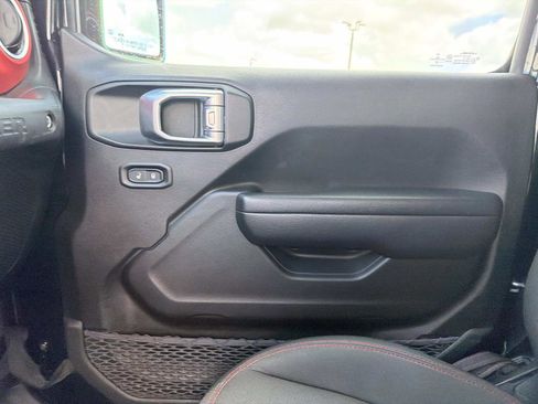 Used 2022 Jeep Wrangler Unlimited Rubicon image 22