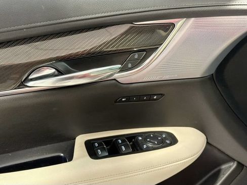 Used 2020 Cadillac XT6 Sport AWD/4WD image 17