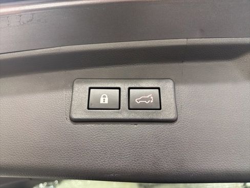 Certified 2025 Subaru Outback Touring XT image 38