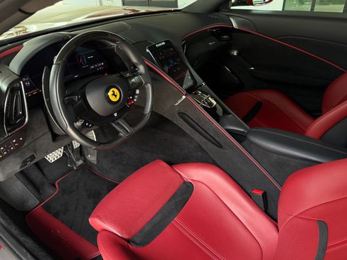 Used 2021 Ferrari Roma RWD image 25