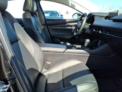 Used 2025 MAZDA MAZDA3 s image 5