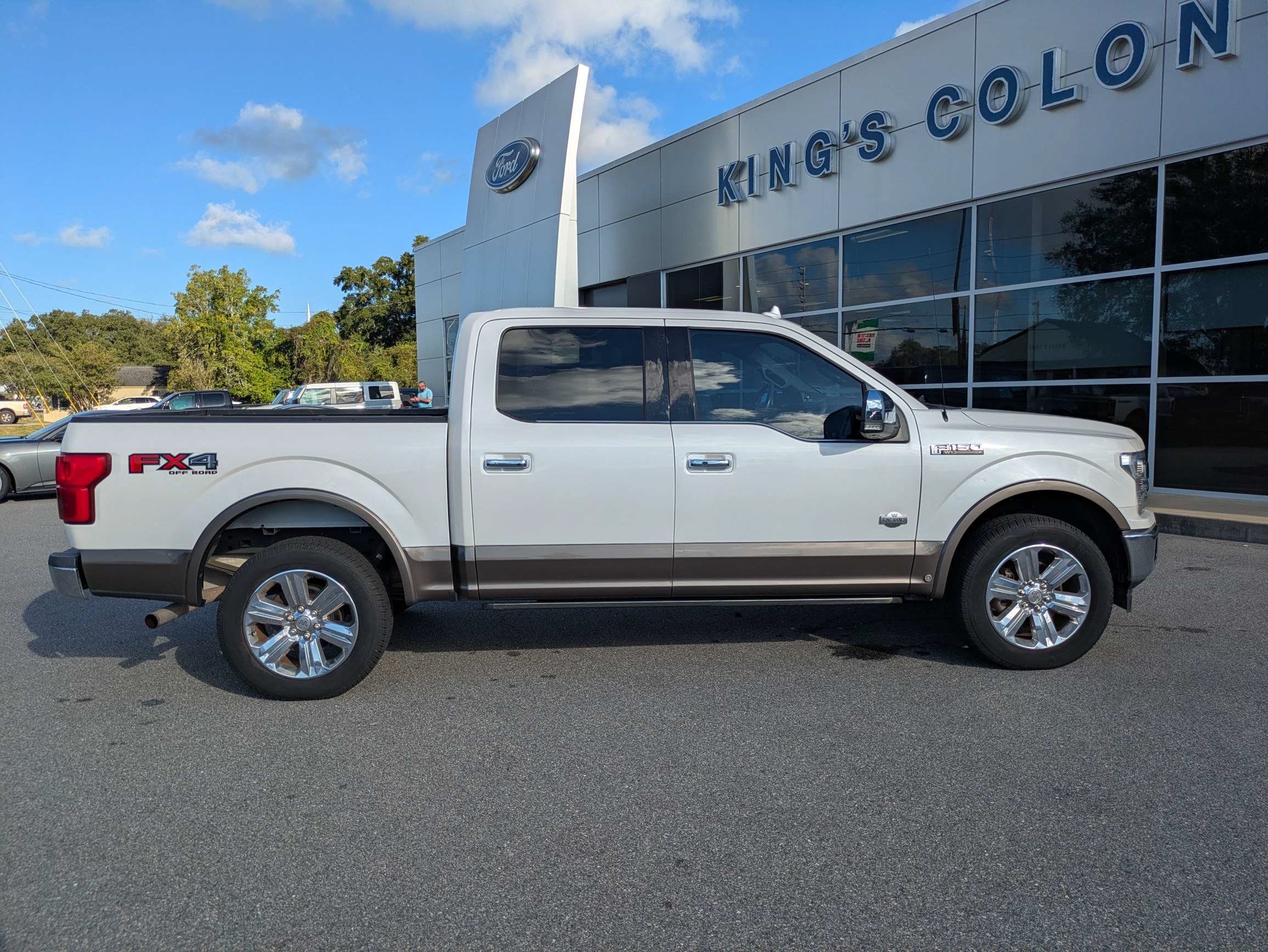 Used 2018 Ford F150 King Ranch w/ Equipment Group 601A Luxury AWD/4WD image 3