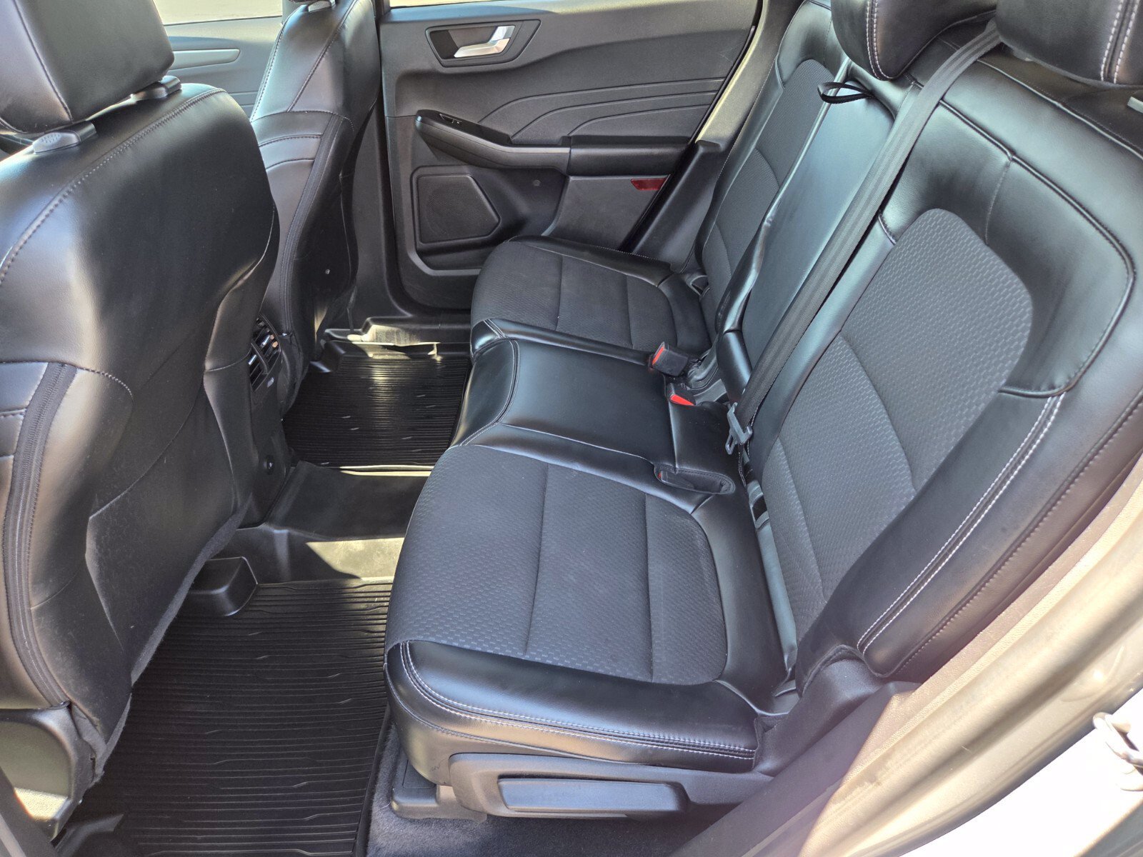 Certified 2023 Ford Escape SE FWD image 11