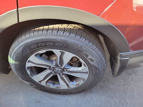 Used 2017 Honda CR-V LX image 16