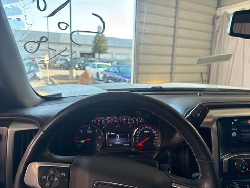 Used 2015 GMC Sierra 1500 SLT w/ SLT Crew Cab Value Package image 21