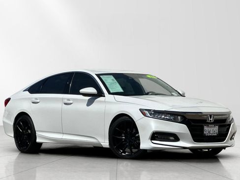 Used 2018 Honda Accord Sport image 1