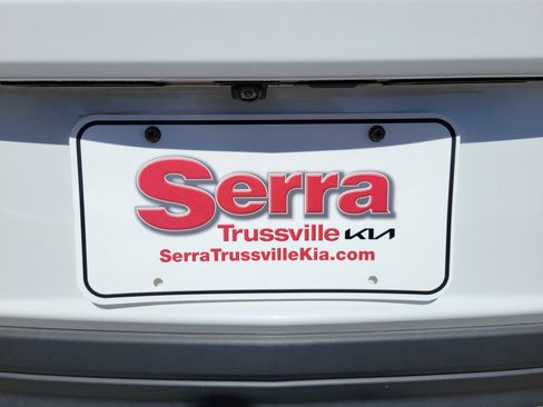 Used 2018 Chevrolet Camaro LT image 25