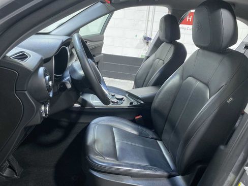 Used 2019 Alfa Romeo Stelvio Ti AWD/4WD image 11