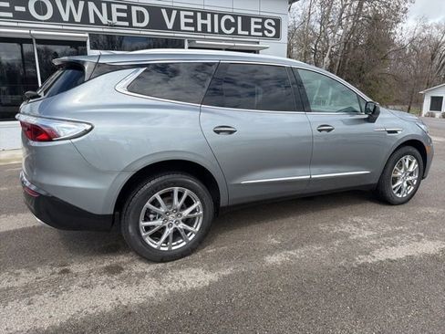 Certified 2023 Buick Enclave Essence w/ Experience Buick Package FWD image 3