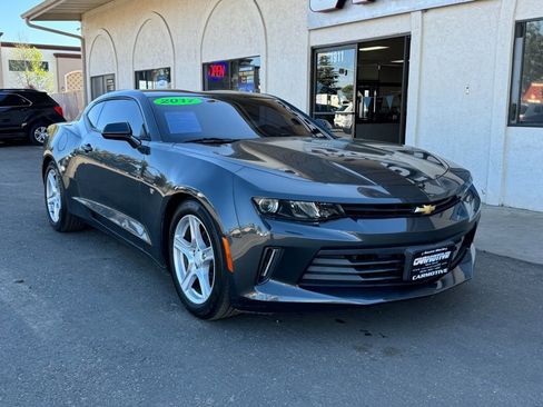 Used 2017 Chevrolet Camaro LT w/ Technology Package RWD image 1