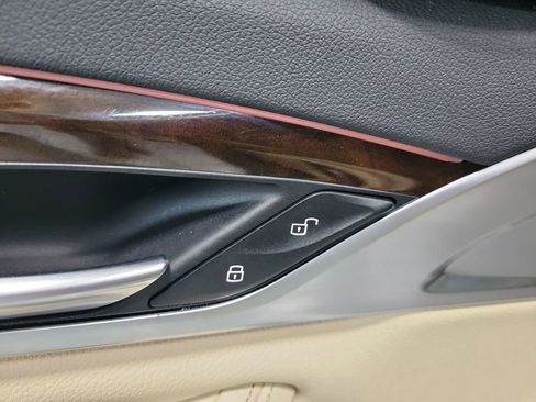 Used 2018 BMW 530i xDrive image 34