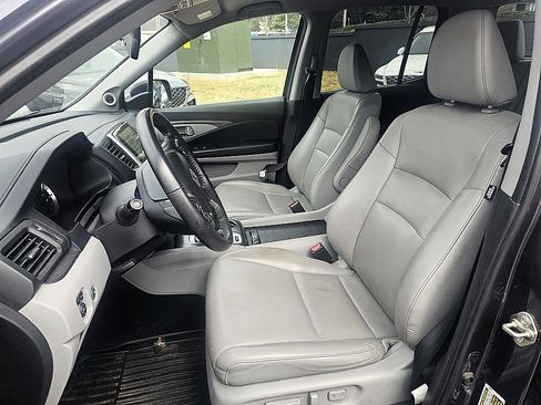 Used 2017 Honda Ridgeline RTL-T image 14