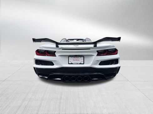 Used 2024 Chevrolet Corvette Z06 w/ Z07 Performance Package RWD image 7