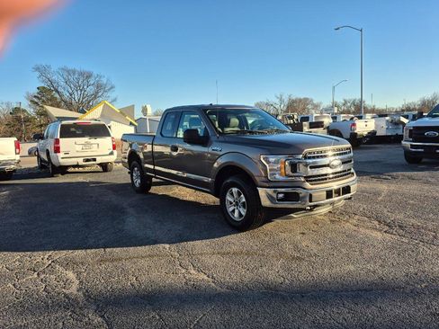 Used 2018 Ford F150 XLT image 9