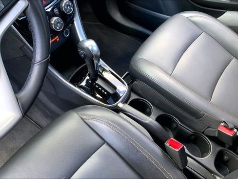 Used 2019 Chevrolet Trax Premier image 17