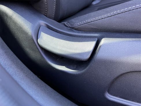 Used 2023 Hyundai Elantra SEL w/ Convenience Package image 25