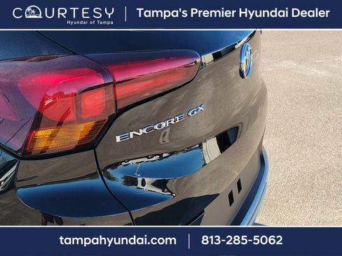 Used 2022 Buick Encore GX Select image 6