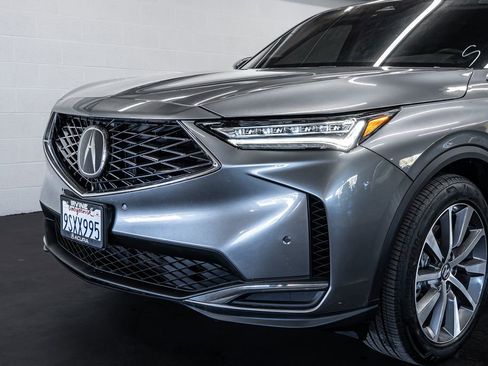 Certified 2025 Acura MDX w/ Technology Package image 11