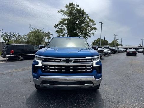 Used 2022 Chevrolet Silverado 1500 LTZ w/ Technology Package AWD/4WD image 2