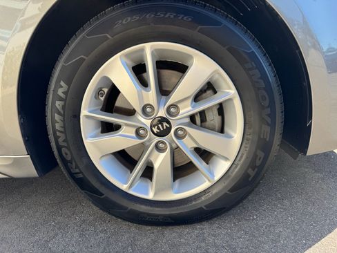 Used 2016 Kia Optima LX FWD image 15