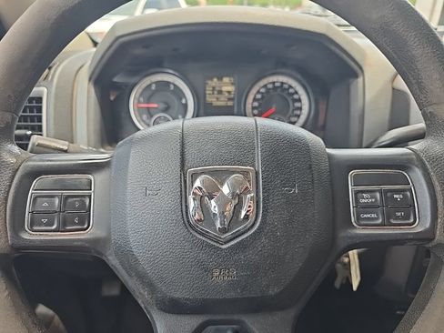Used 2018 RAM 2500 Tradesman w/ Chrome Appearance Group AWD/4WD image 11