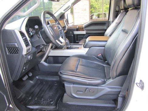 Used 2019 Ford F150 Lariat AWD/4WD image 12