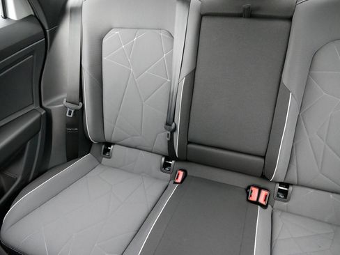 Certified 2025 Volkswagen Jetta Sport image 12