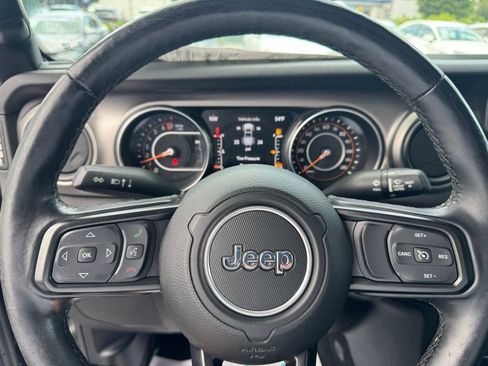 Used 2020 Jeep Gladiator Sport w/ Quick Order Package 24S AWD/4WD image 18