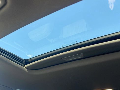 Used 2025 Buick Envista Avenir FWD image 23